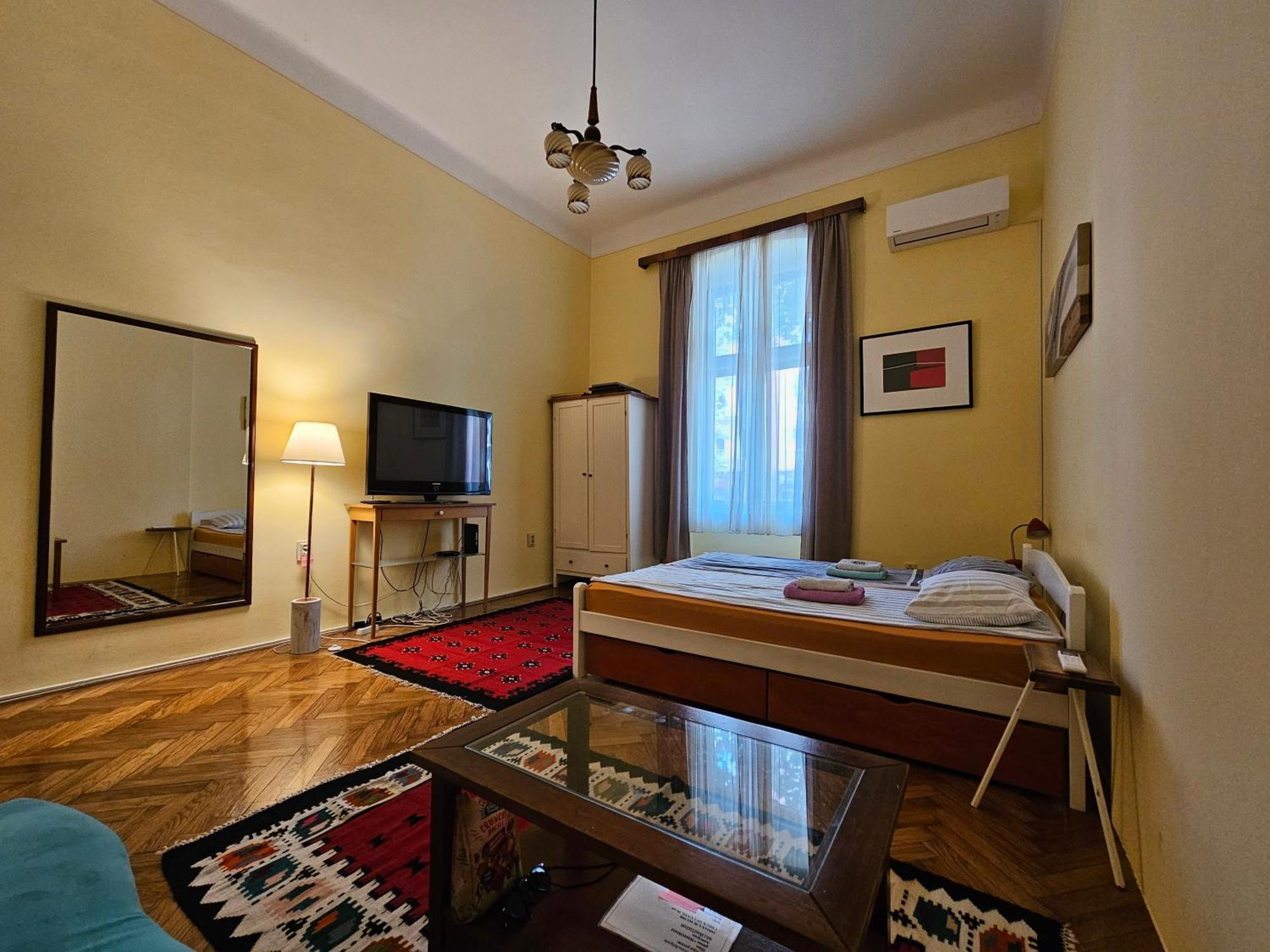 Cricket Park Hostel Белград Екстериор снимка
