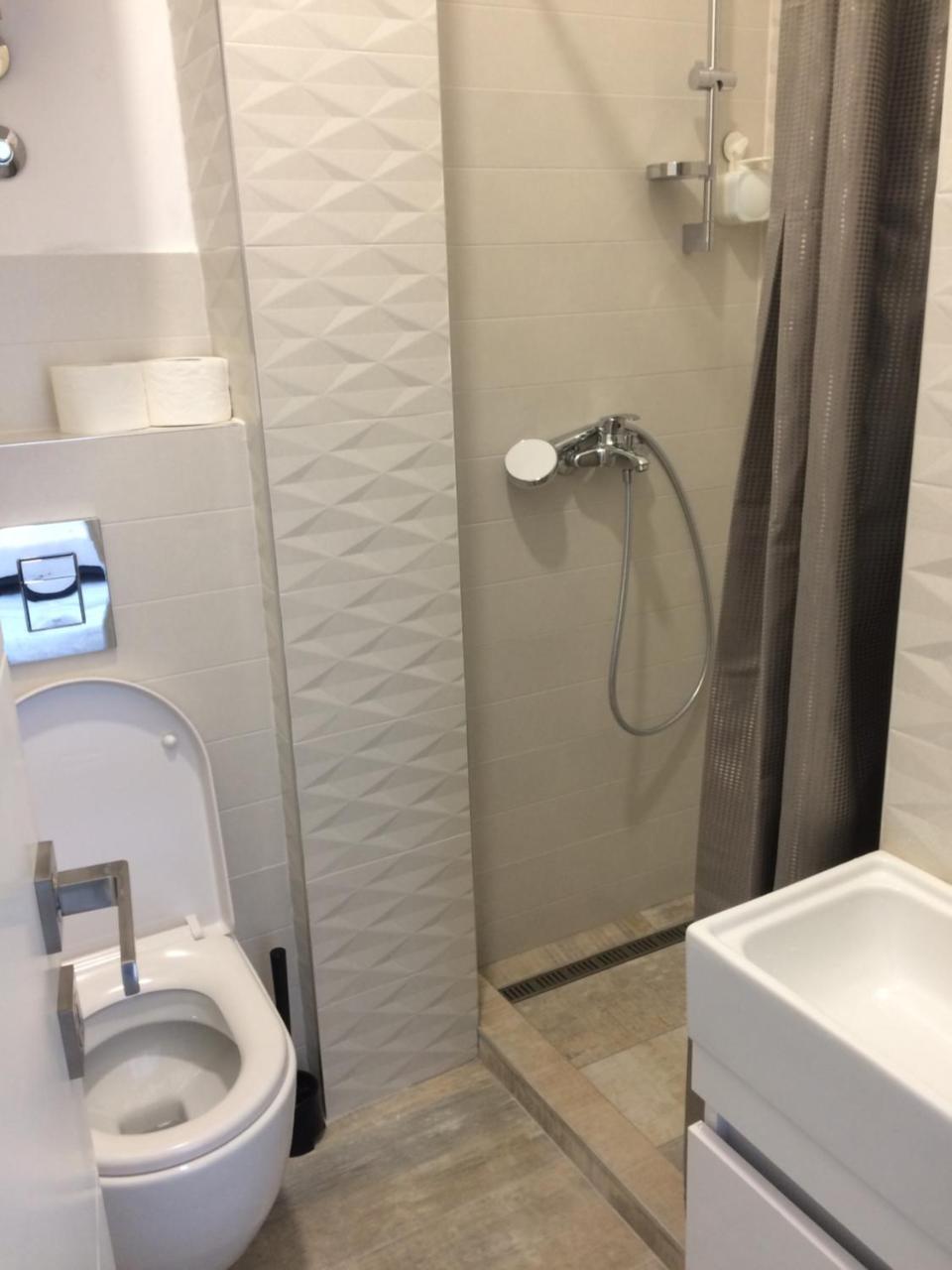 Cricket Park Hostel Белград Екстериор снимка