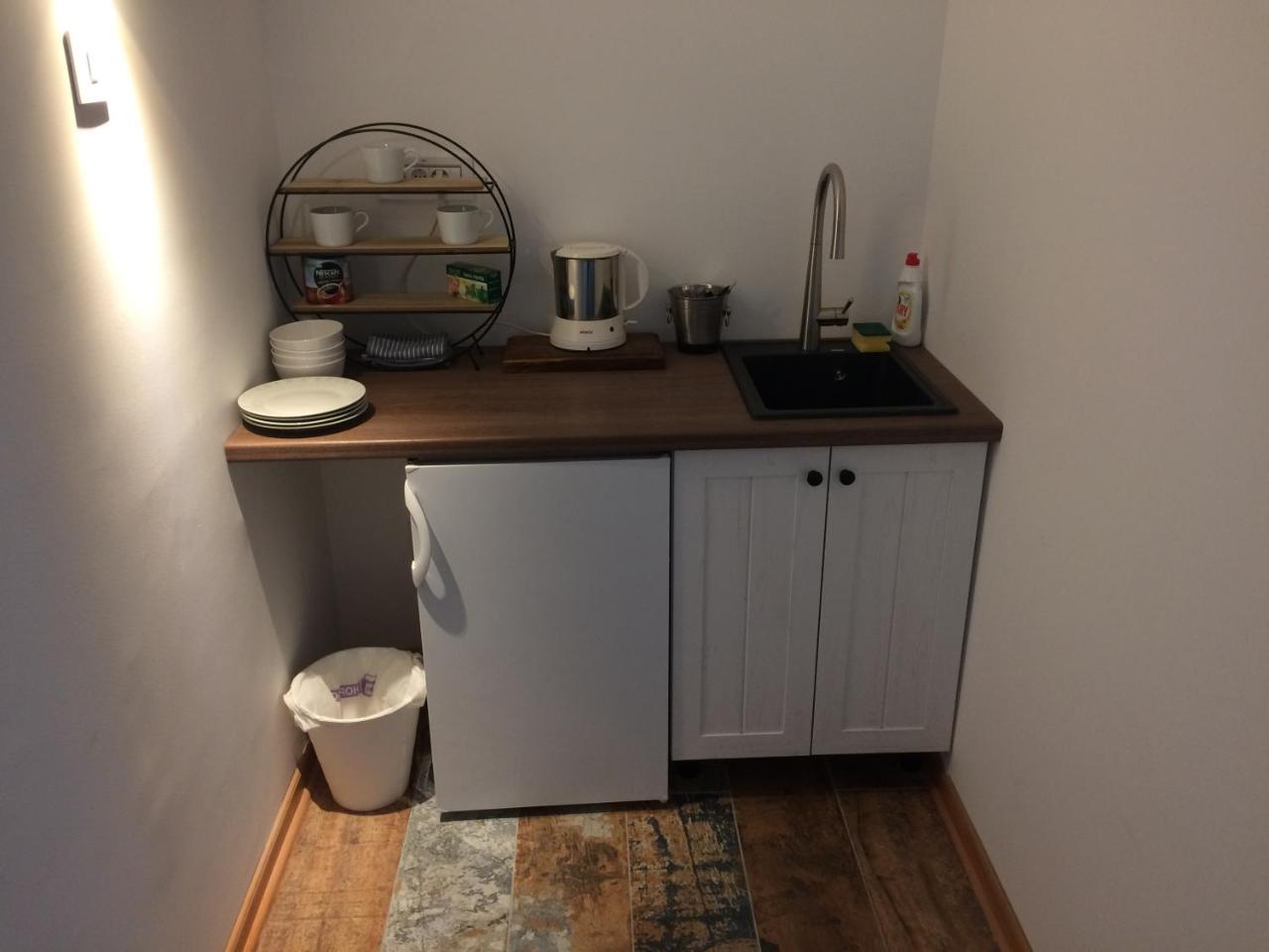 Cricket Park Hostel Белград Екстериор снимка